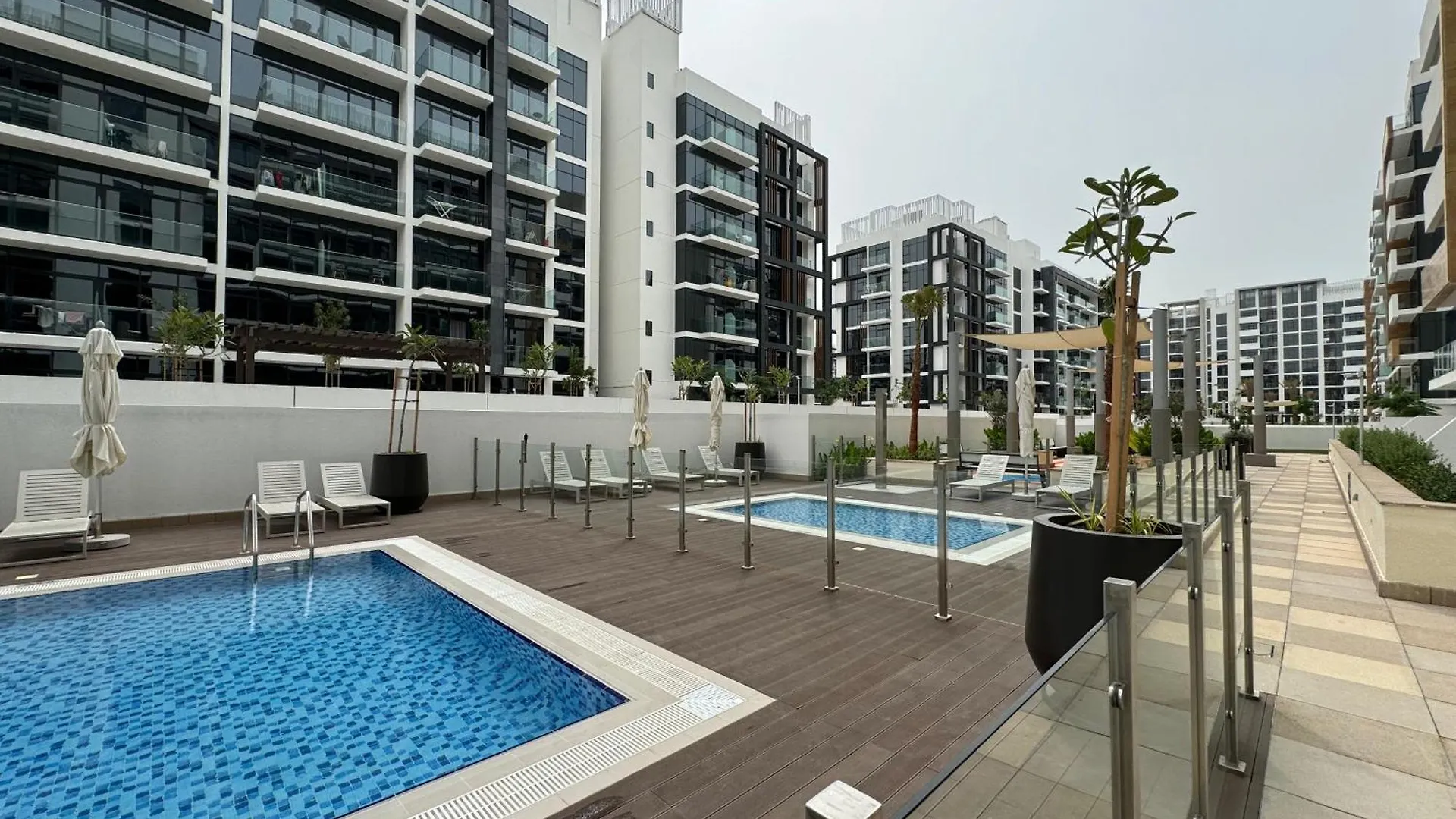 Ashri Hh, Standard Studio In Riviera Dubaj Apartament