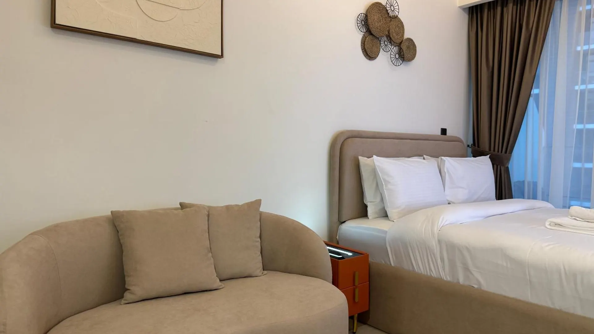 Ashri Hh, Standard Studio In Riviera Dubai 0*,  United Arab Emirates