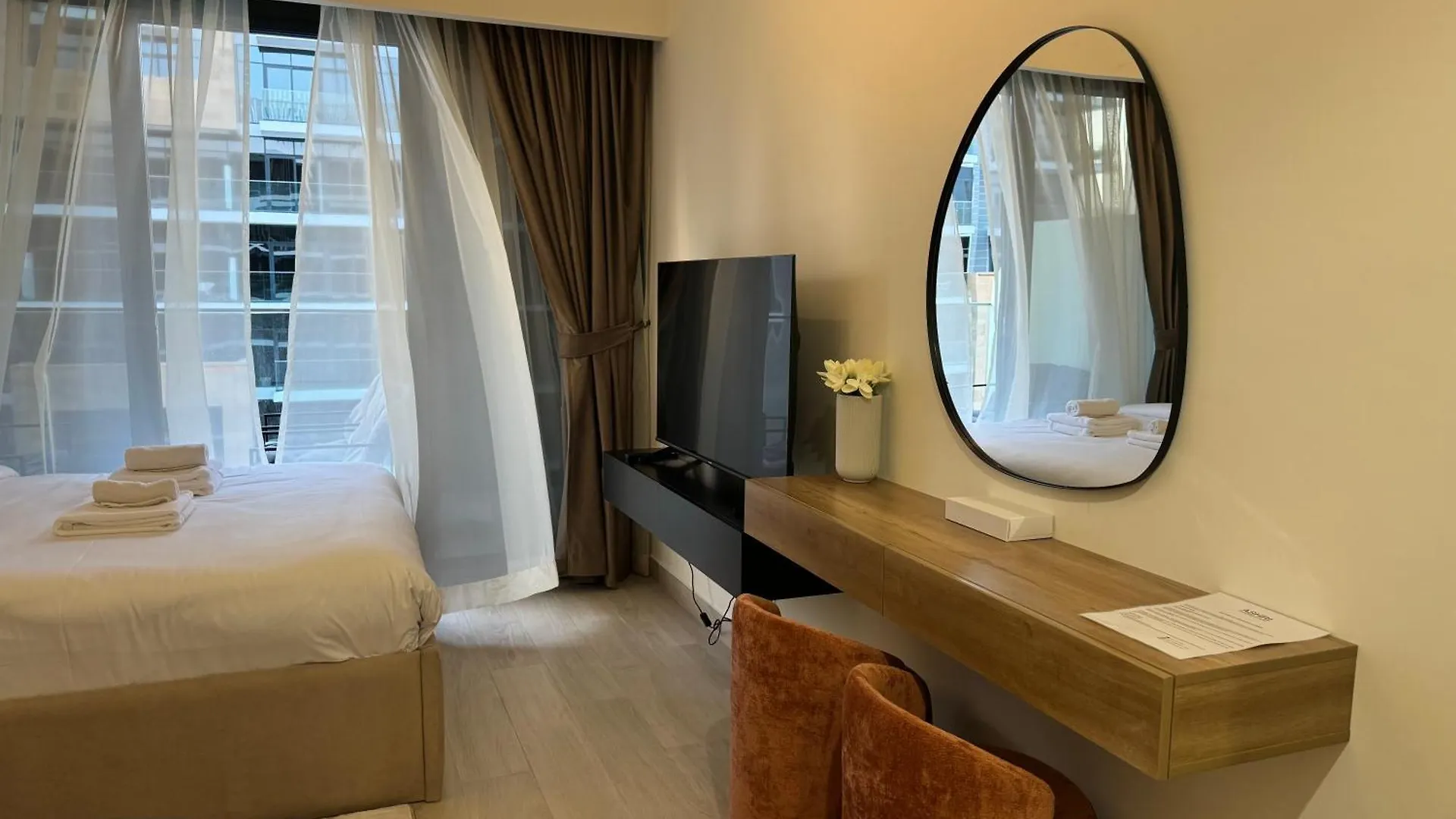 Ashri Hh, Standard Studio In Riviera Dubai